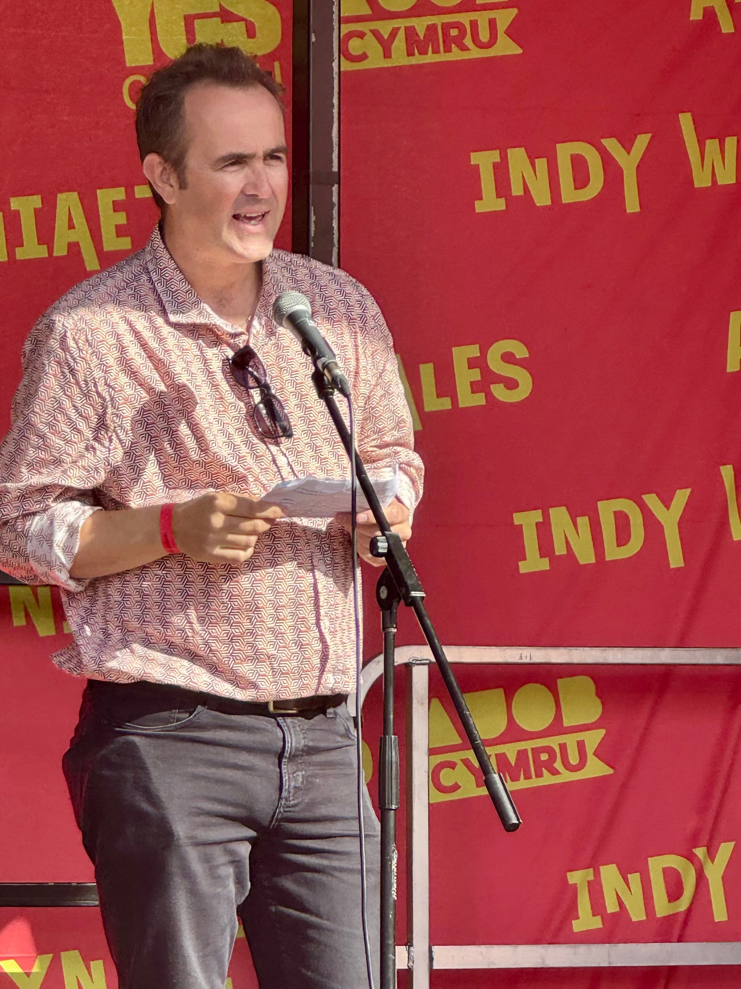 Hywel Griffiths, Aberystwyth Town Bard, speaking at the YesCymru rally in Castle Gardens